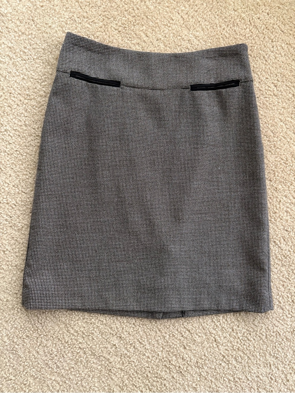 LOFT Black and White Micro-Houndstooth Pencil Skirt